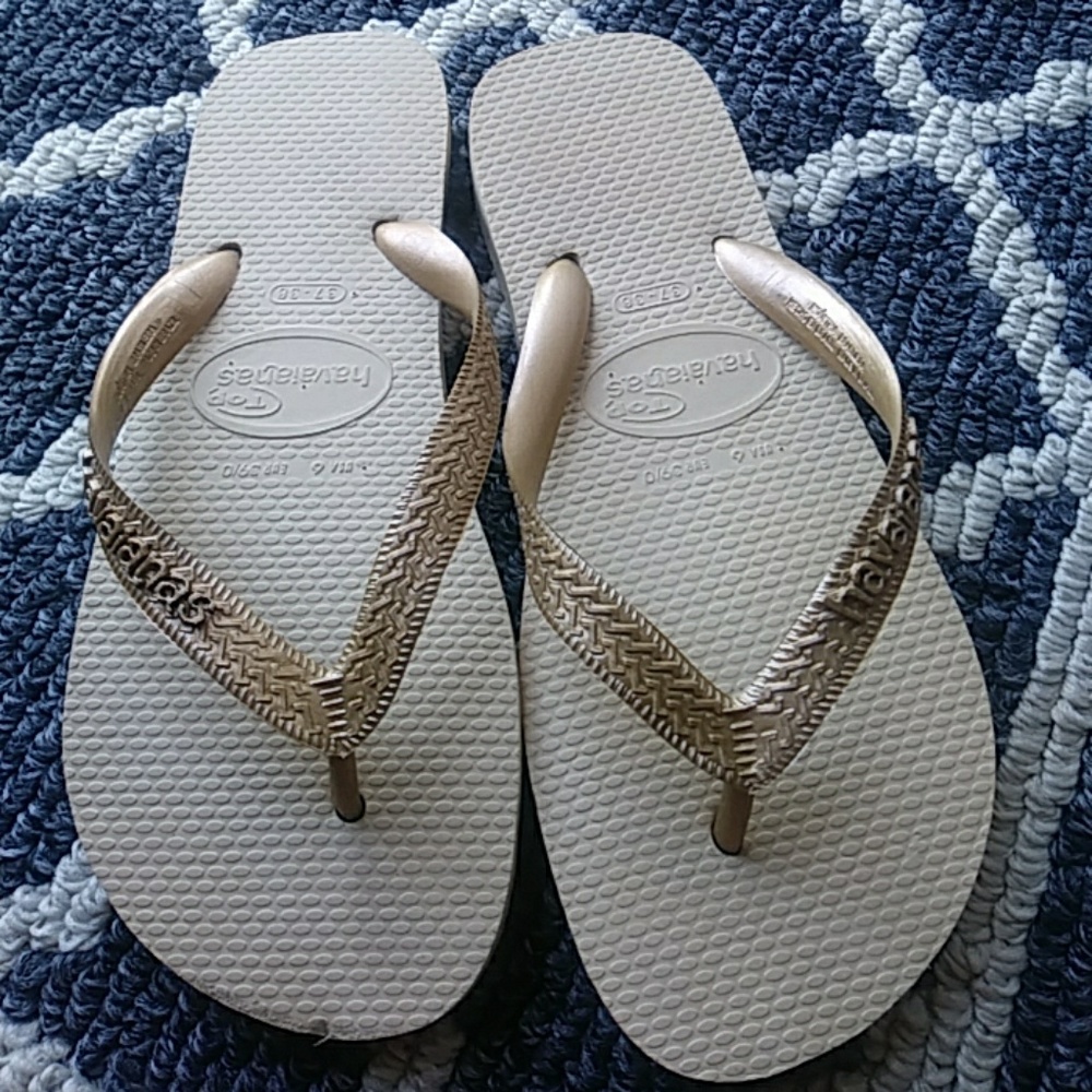 Havaianas size 6